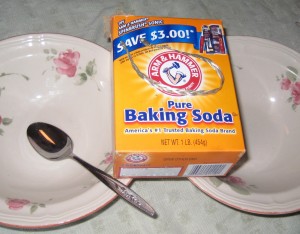 use baking soda to remove tarnish